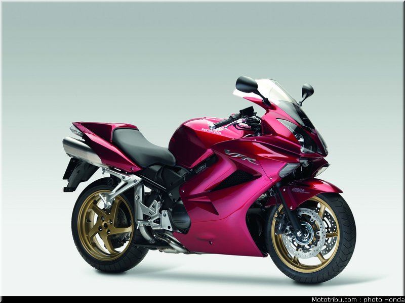 honda_800_vfr_2009_017