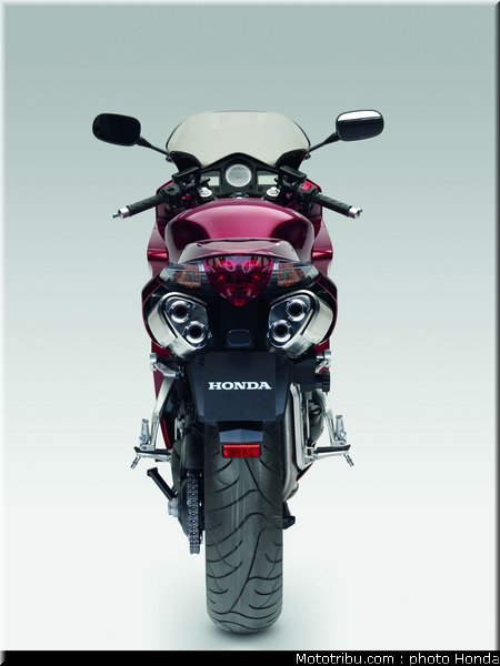 honda_800_vfr_2009_032