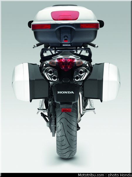 honda_800_vfr_2009_038