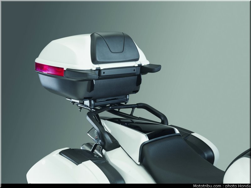 honda_800_vfr_2009_051