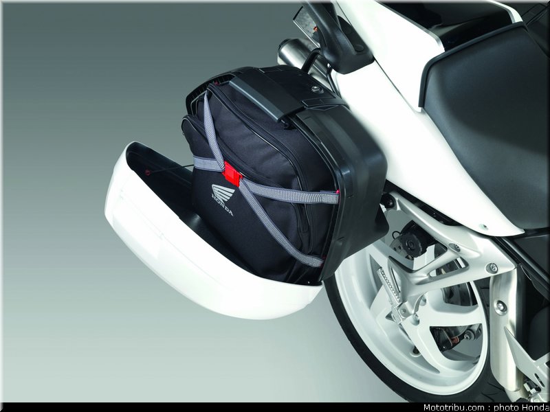 honda_800_vfr_2009_052