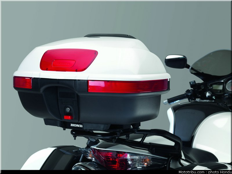 honda_800_vfr_2009_056