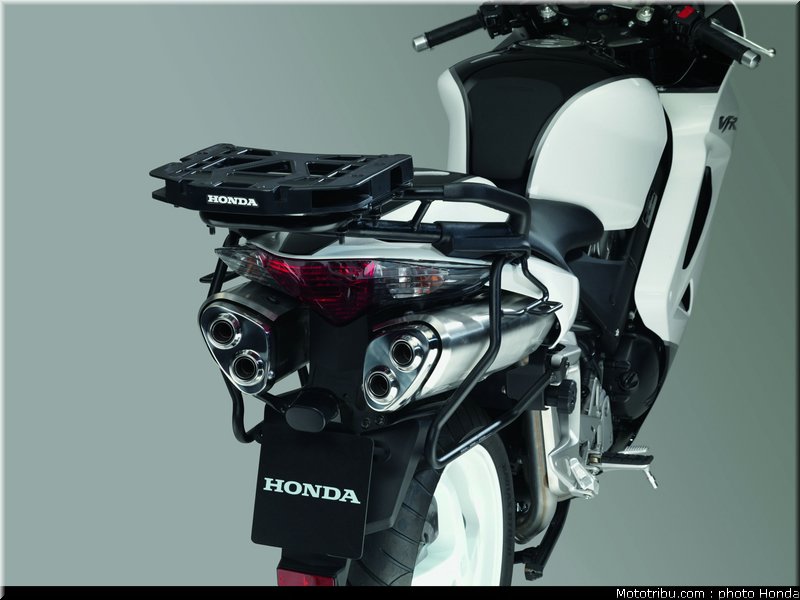 honda_800_vfr_2009_059