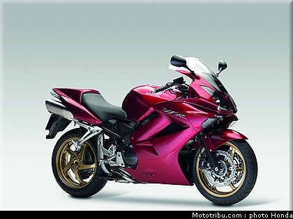 honda_800_vfr_2009_017.jpg
