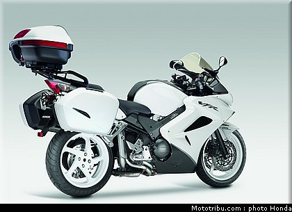 honda_800_vfr_2009_027.jpg