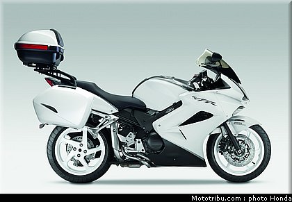 honda_800_vfr_2009_028.jpg
