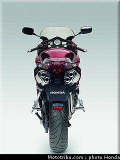 honda_800_vfr_2009_032.jpg