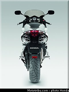 honda_800_vfr_2009_034.jpg