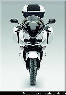honda_800_vfr_2009_037.jpg