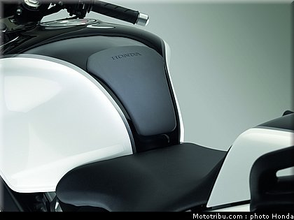 honda_800_vfr_2009_042.jpg