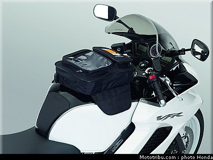 honda_800_vfr_2009_046.jpg