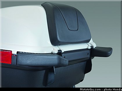 honda_800_vfr_2009_055.jpg