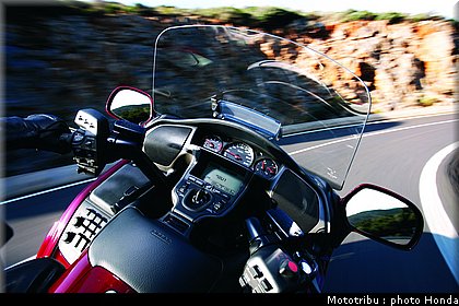honda_goldwing_2009_003.jpg