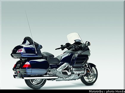 honda_goldwing_2009_006.jpg