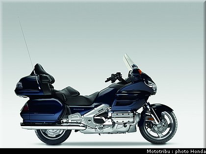 honda_goldwing_2009_007.jpg