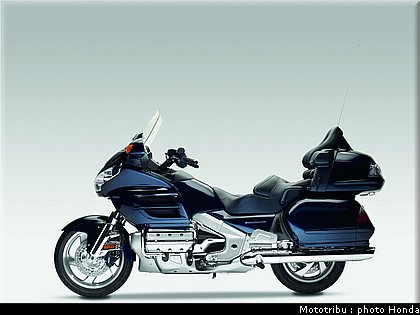 honda_goldwing_2009_008.jpg