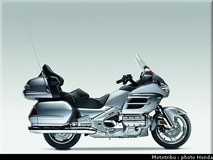 honda_goldwing_2009_015.jpg