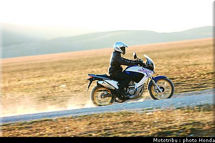 honda_transalp2009_0003.jpg