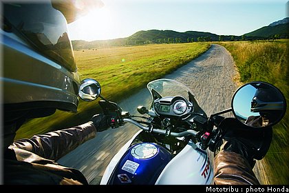 honda_transalp2009_0025.jpg