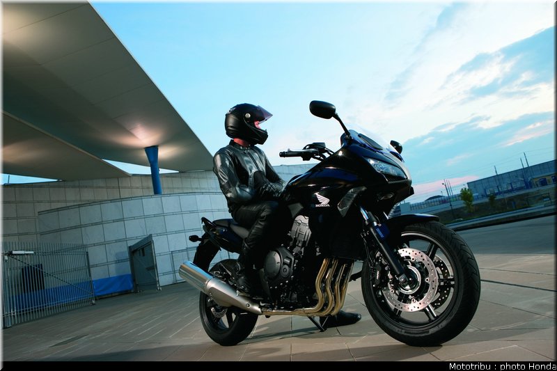 honda_1000_cbf_2010_0003