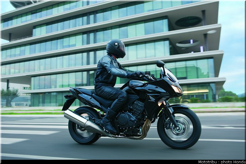 honda_1000_cbf_2010_0009