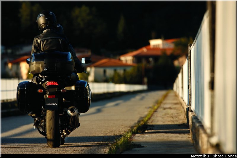 honda_1000_cbf_2010_0012