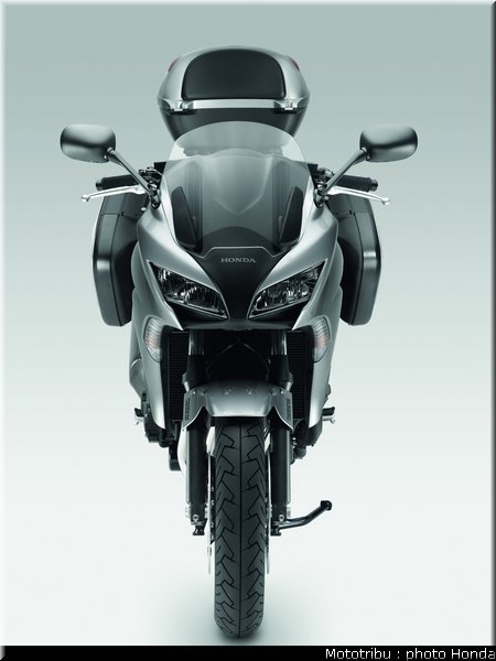 honda_1000_cbf_2010_0045
