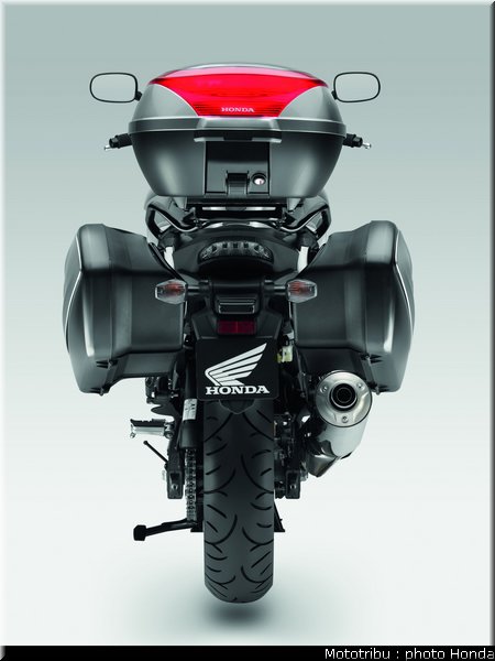 honda_1000_cbf_2010_0046