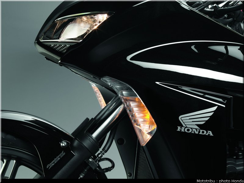 honda_1000_cbf_2010_0054