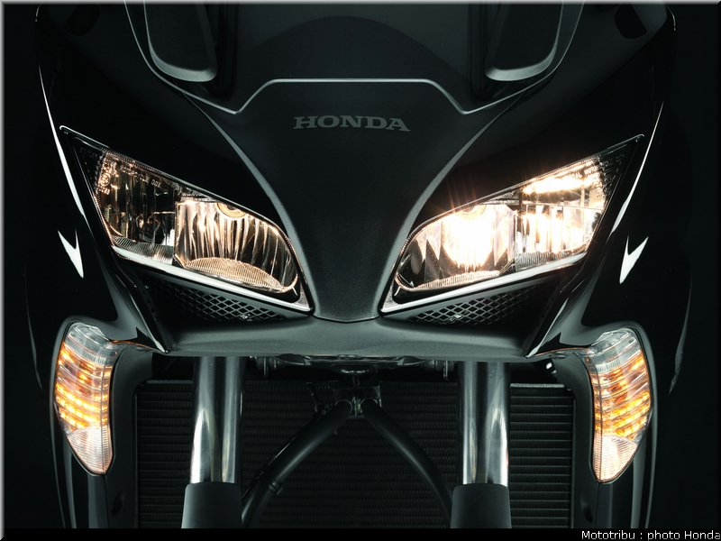 honda_1000_cbf_2010_0058