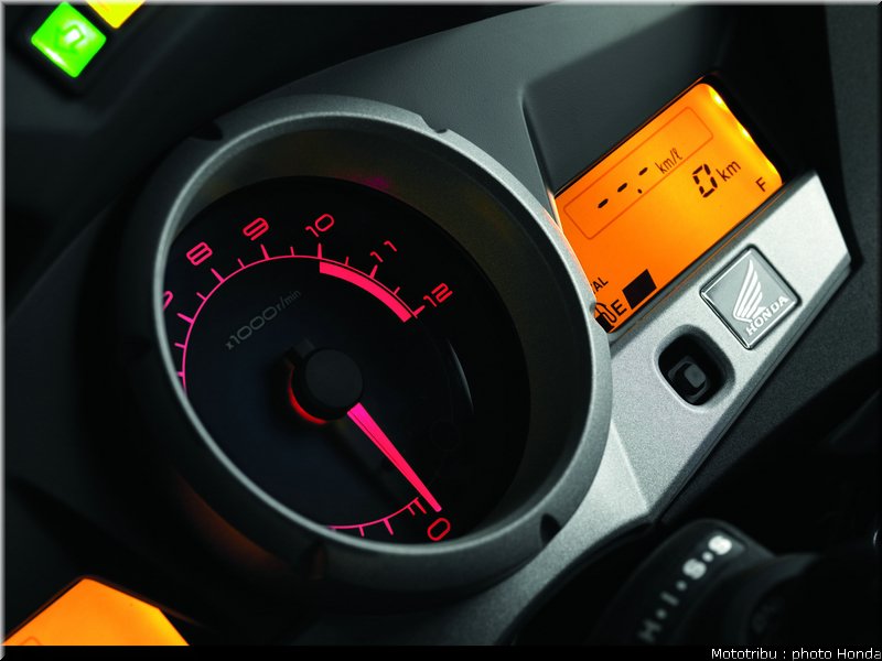 honda_1000_cbf_2010_0061