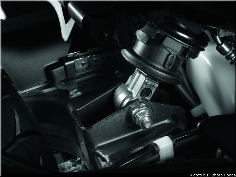 honda_1000_cbf_2010_0067