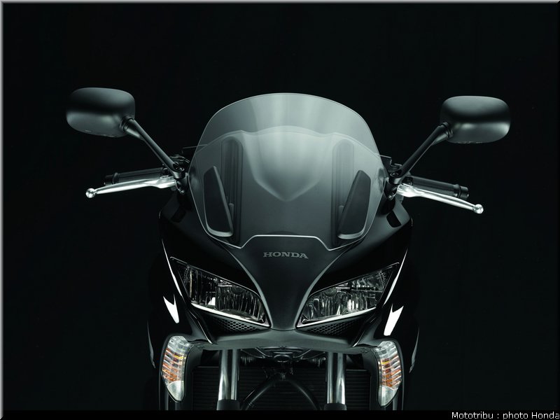 honda_1000_cbf_2010_0072