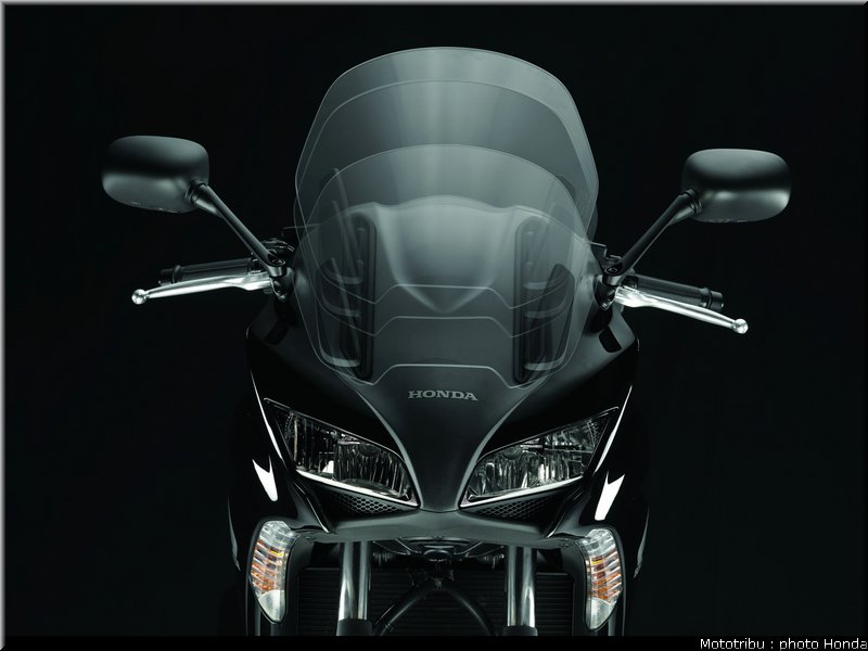 honda_1000_cbf_2010_0073