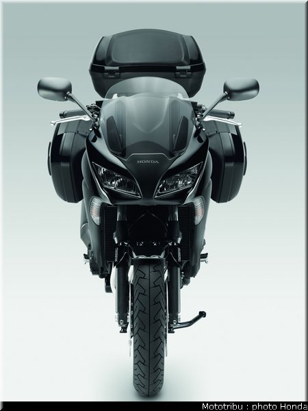 honda_1000_cbf_2010_0083
