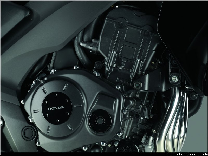 honda_1000_cbf_2010_0092