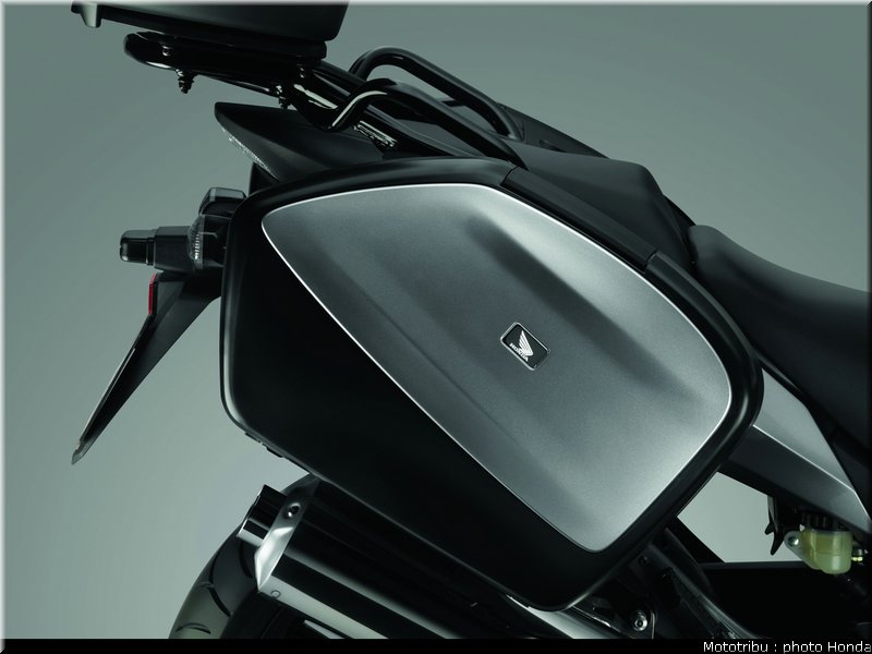 honda_1000_cbf_2010_0103