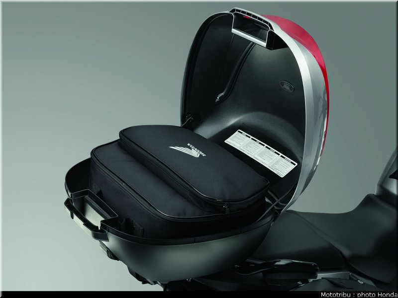 honda_1000_cbf_2010_0116