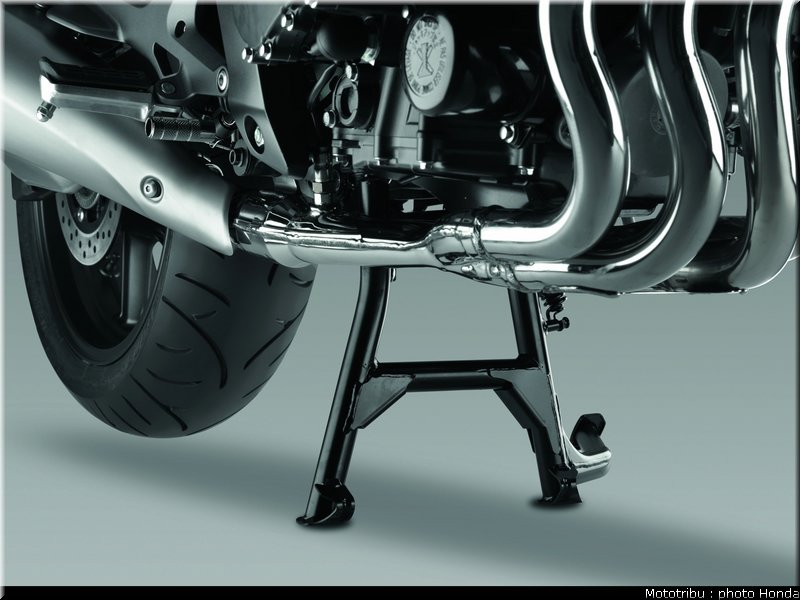honda_1000_cbf_2010_0117