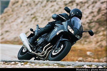 honda_1000_cbf_2010_0002.jpg