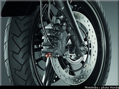 honda_1000_cbf_2010_0051.jpg
