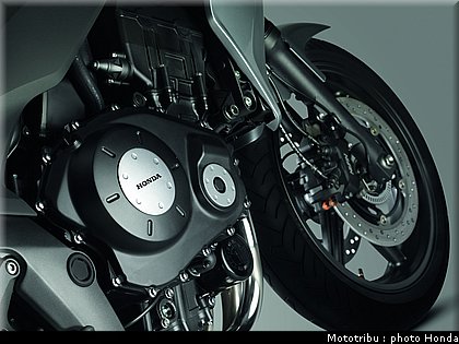 honda_1000_cbf_2010_0106.jpg