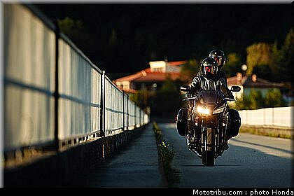 tnhonda_1000_cbf_2010_0001.jpg