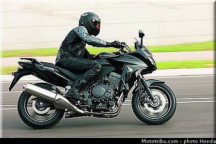 tnhonda_1000_cbf_2010_0006.jpg