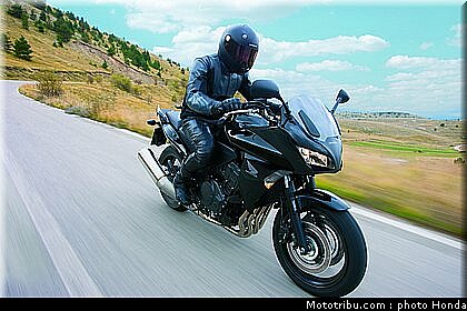 tnhonda_1000_cbf_2010_0011.jpg