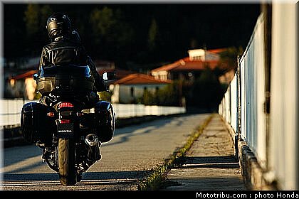 tnhonda_1000_cbf_2010_0012.jpg