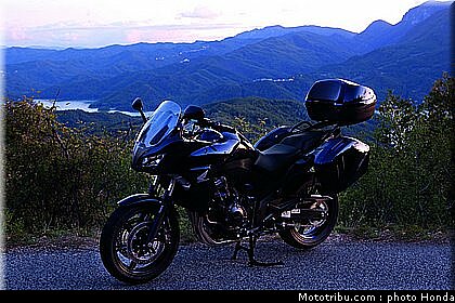 tnhonda_1000_cbf_2010_0020.jpg