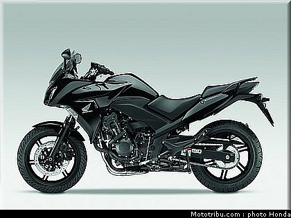 tnhonda_1000_cbf_2010_0031.jpg