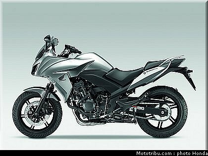 tnhonda_1000_cbf_2010_0033.jpg