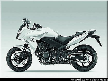 tnhonda_1000_cbf_2010_0035.jpg